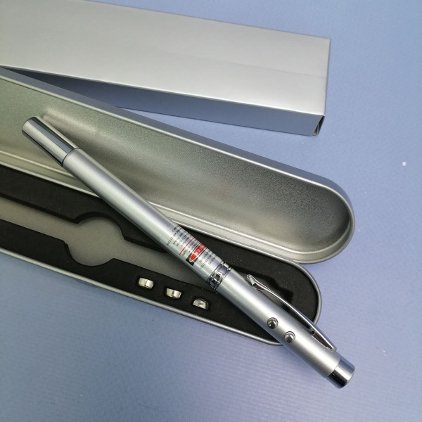 Ручка - указка лазерная, радиус 200 м., красный луч / футляр для хранения